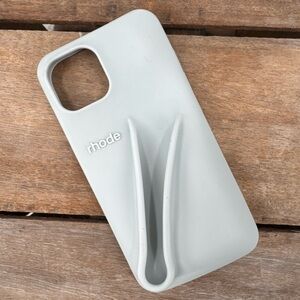 Rhode Silicone Lip Glass iPhone 15 Grey Phone Case Like New